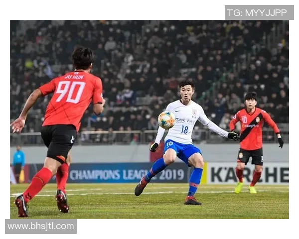 庆南队与山东鲁能泰山的激烈对决展现中超联赛的精彩与魅力