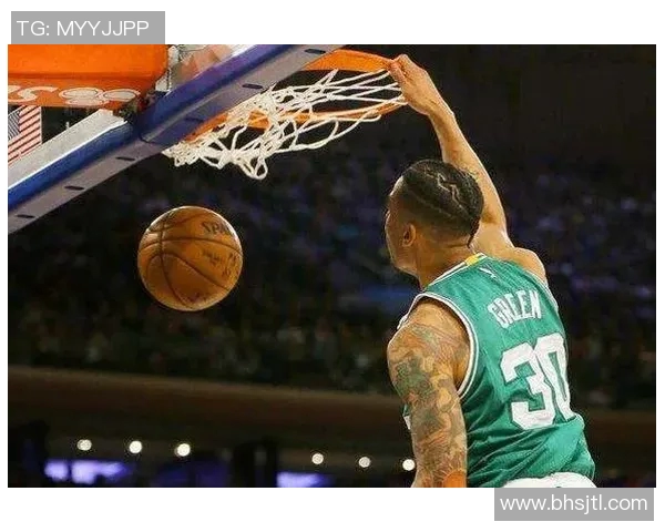 毒蛇队与篮网队激战视频回顾精彩瞬间与关键时刻分析 毒蛇队与篮网队激战视频回顾精彩瞬间与关键时刻分析