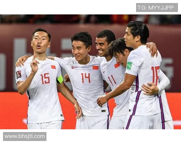 中国足球直播对决马尔代夫精彩赛事回顾与分析